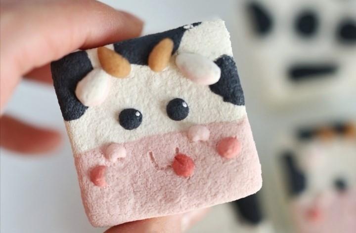 Cách làm bánh dứa hình bò sữa thế này ai được thử cũng gật đầu khen