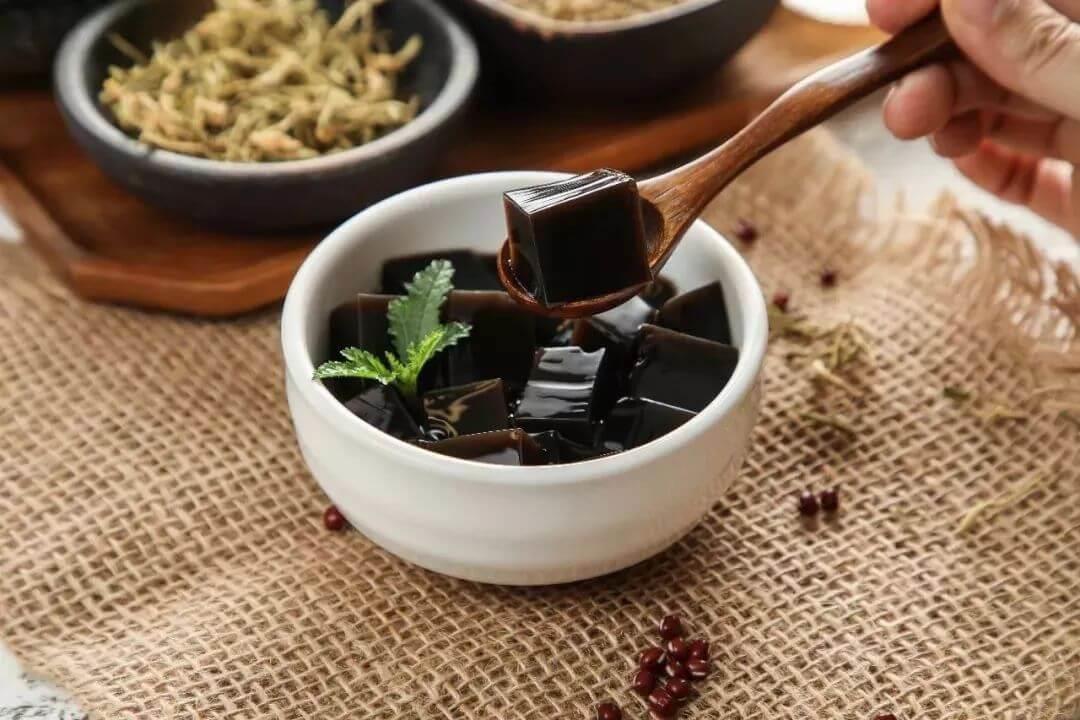 Cách nấu chè cao quy linh thanh mát, giúp đẹp da, giải nhiệt