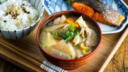 Cách nấu canh Tonjiru chuẩn Nhật, không chỉ ngon mà còn tốt cho sức khỏe