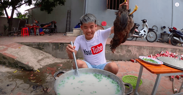 Sở TTTT Bắc Giang vào cuộc vụ con trai bà Tân Vlog nấu cháo gà nguyên lông