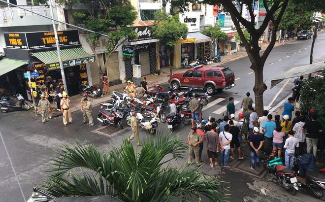 Chi nhánh ngân hàng Techcombank bị một phụ nữ cướp 2 tỷ giữa ban ngày