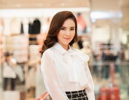 Học cách mix & match đồ cũ tối giản như MC Mai Ngọc