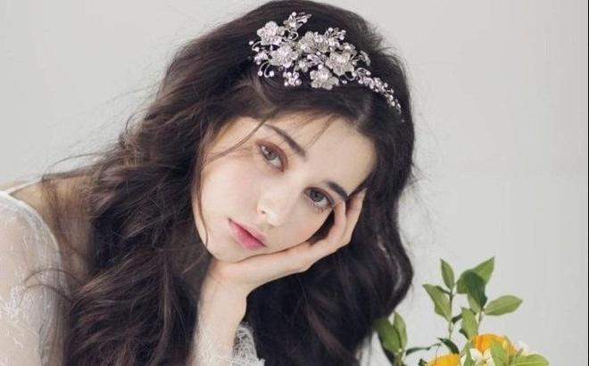 Tử vi ngày 19/10 của 12 con giáp: Tuất trở ngại cả tình cảm lẫn công việc.