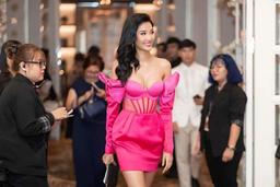 Trác Thúy Miêu bị hiểu lầm còn những celeb này phải chịu tiếng "vô duyên" vì mặc sai dress code
