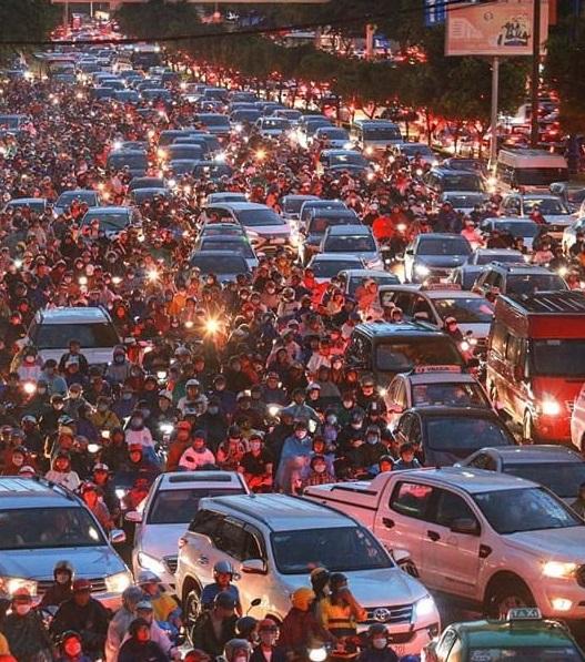 Người dân cần biết về những tuyến đường đang điều chỉnh hướng đi tại TP.HCM