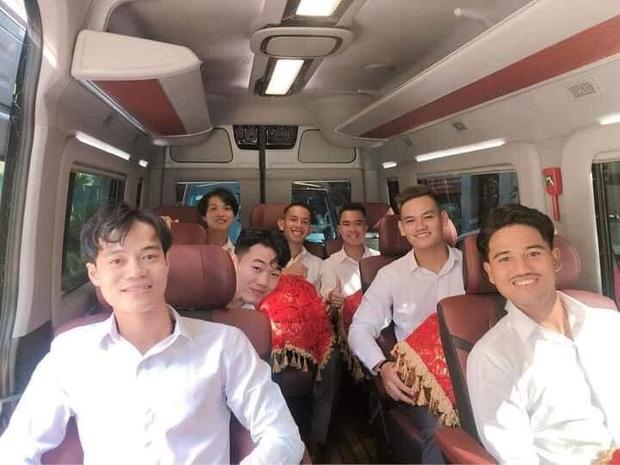 Lộ diện hình ảnh đầu tiên của đám cưới Công Phượng, cô dâu giản dị khó tin