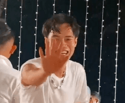 Chơi trò "độc-lạ" tại đám cưới Công Phượng, Văn Toàn và dàn cầu thủ xấu hổ van xin không quay phim