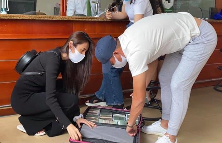 Thủy Tiên gây sốc khi doạ "khóa mõm" anti fan