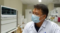 Vì sao nam tiếp viên hàng không xét nghiệm lần 3 mới dương tính Covid-19?