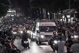 MC Đại Nghĩa kể lại thời khắc trên xe tiễn đưa linh cữu cố nghệ sĩ Chí Tài