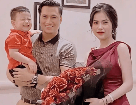 Việt Anh và vợ cũ công khai "thả thính" nhau trên mạng xã hội