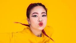Sơn Tùng bất ngờ "thả tim" rapper TLinh, "gà cưng" Hải Tú bị bơ?