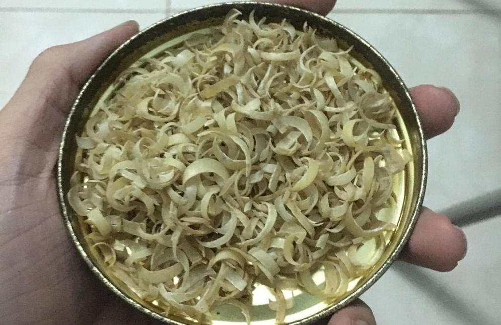 Chàng trai có sở thích lạ, sưu tập móng tay suốt 5 năm trời