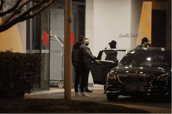 Triệu Lệ Dĩnh - Phùng Thiệu Phong lần đầu lộ diện cùng nhau sau tin đồn ly hôn