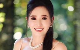 Nhan sắc tuổi 74 không ai tin được của Hoa hậu Hoàn vũ Thái Lan đời đầu