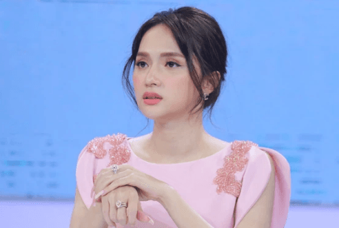 Group fan hơn 169 nghìn thành viên của Hương Giang bị "bay màu"