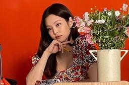 Hậu scandal hẹn hò G-Dragon, Jennie khoe loạt ảnh tươi tắn, gợi cảm