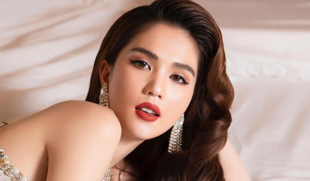 Thanh lý đồ tiền tỷ, Ngọc Trinh bị giới seller tố bán ảo, bán chênh giá