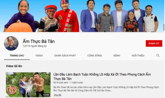 Kênh cũ tụt view không phanh, bà Tân Vlog vội vàng lập kênh mới