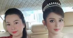 Á hậu Huyền My khoe ảnh chụp cùng mẹ, fan nghi vấn nàng Hậu lên xe hoa