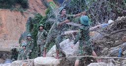 Sạt lở Rào Trăng: Bộ đội, công an chính thức trở lại tìm kiếm 11 công nhân mất tích