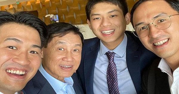 4 nam nhân gia đình tỷ phú Jonathan Hạnh Nguyễn đứng chung khung hình