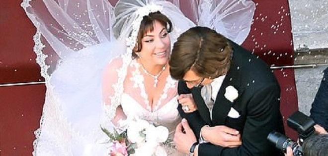 Lộ hình ảnh đám cưới bí mật của Lady Gaga