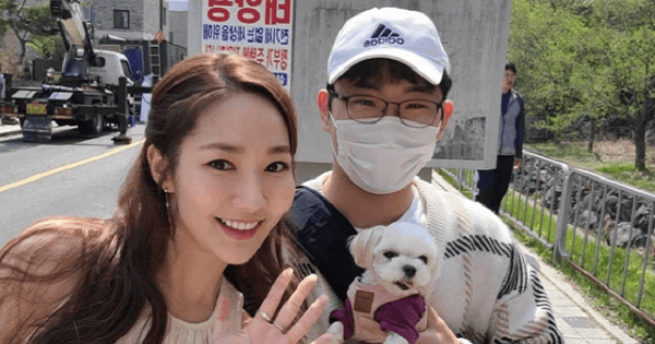 Fan Việt bắt gặp Park Min Young ngoài đời, bất ngờ trước thái độ với fan