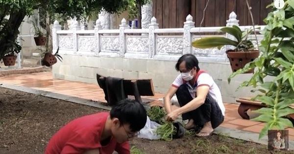 Giữa ồn ào, Hoài Linh lộ vẻ gầy gò, tiều tụy khi xuất hiện trong clip của ca sĩ Hà Thanh Xuân