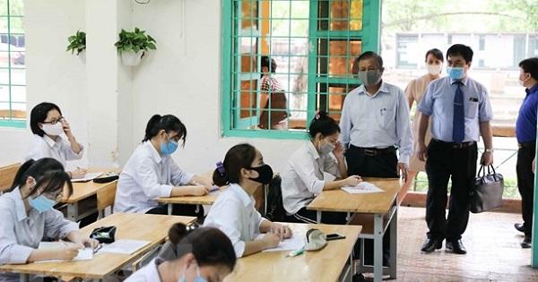 Bộ GD-ĐT chính thức quyết định tổ thức thi tốt nghiệp THPT quốc gia 2 đợt