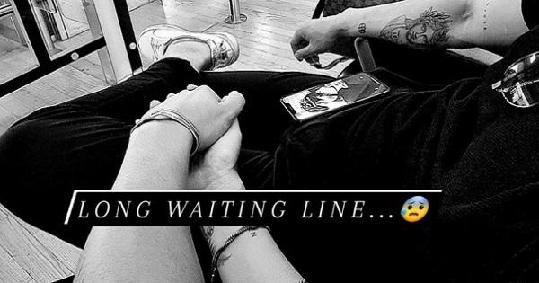 Ngô Thanh Vân nắm chặt tay Huy Trần ở sân bay