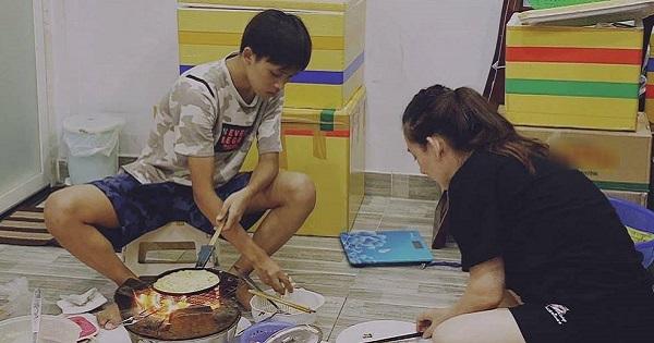 Phi Nhung cùng Hồ Văn Cường vào bếp làm bánh xèo như chưa hề có vụ ồn ào