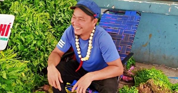Anh bán rau Minh Râu nhận tick xanh Facebook khi trở thành hiện tượng MXH