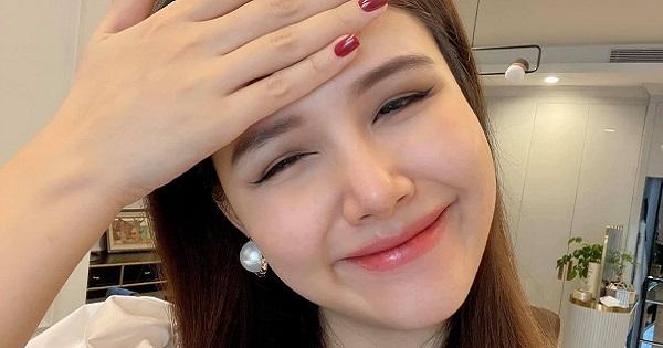 Phanh Lee đăng ảnh cơm cữ, netizen hiểu ngay cô được chiều đến thế nào!