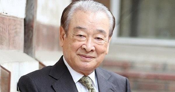 Ngoại hình nam tính, lịch lãm của "ông nội quốc dân" Lee Soon Jae thời trẻ