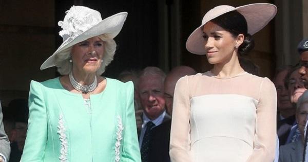 Meghan từng có hành động kiêu ngạo khiến mẹ chồng kế uất ức