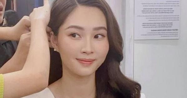 Bị chụp lén, Đặng Thu Thảo vẫn đẹp không tỳ vết