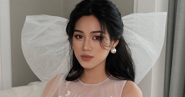 Đỗ Thị Hà được fan khen đã hết "nhạt"