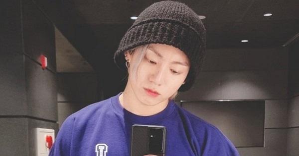 Mặc quần áo của công ty anh trai, BTS Jungkook bị cáo buộc quảng cáo chui