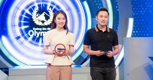 Đường Lên Đỉnh Olympia hé lộ bí mật đằng sau tờ giấy Khánh Vy cầm trên tay