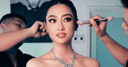 Hoa hậu Lương Thùy Linh kể khổ khi fan đòi mách mẹ chuyện mặc "hư"