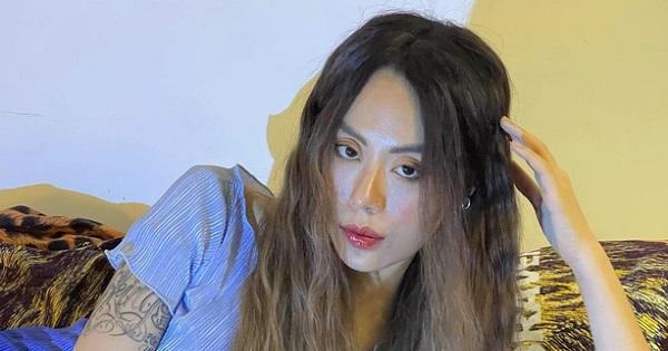 Mai Âm Nhạc bị tố nhận 500k tiền mua giày xong "ngâm" cả tháng