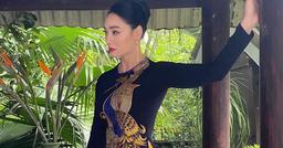 Quách Thu Phương lại diện áo dài khoe đường cong như gái 20