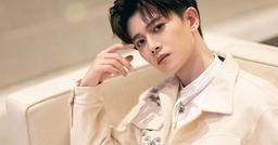 "Người cá" Nhậm Gia Luân có vợ con vẫn nhuận sắc như thời đôi mươi