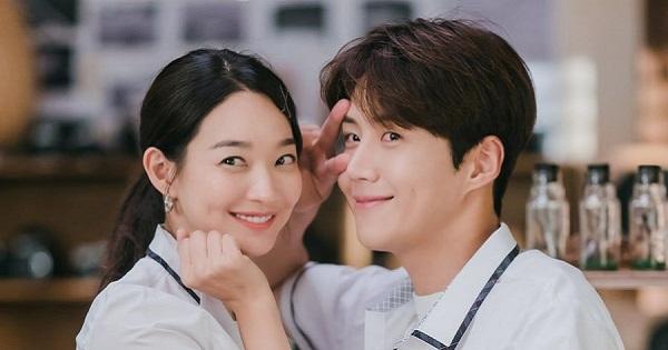 Mặc ồn ào, Kim Seon Ho - Shin Min Ah là "cặp đôi phim truyền hình đẹp nhất năm 2021"