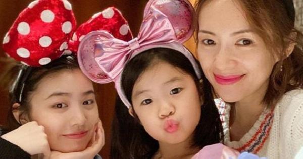 Con gái Chương Tử Di càng lớn càng ra dáng mỹ nhân giống mẹ