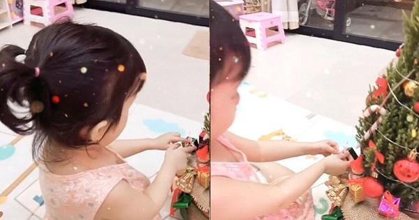 Nhã Phương - Trường Giang đón Noel sớm, thế lực nhí trang trí cây thông thành tâm điểm