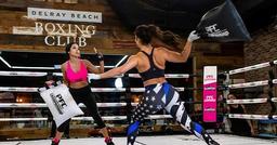 Trò chơi tuổi thơ đánh nhau bằng gối chính thức trở thành môn thể thao