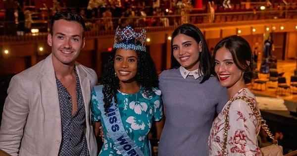 Trai đẹp "lạc" vào Miss World 2021 chiếm spotlight của Đỗ Thị Hà và dàn người đẹp