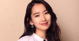Con gái 21 tuổi đẹp như minh tinh của nữ diễn viên "Bao thanh thiên"